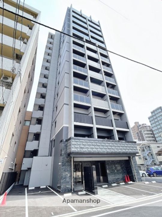 広島県広島市中区東平塚町の賃貸マンションの外観