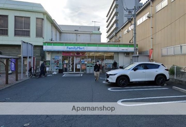 リバーサイドクレドの周辺