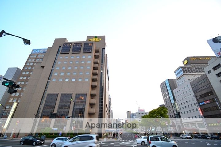 サンコウビルの周辺