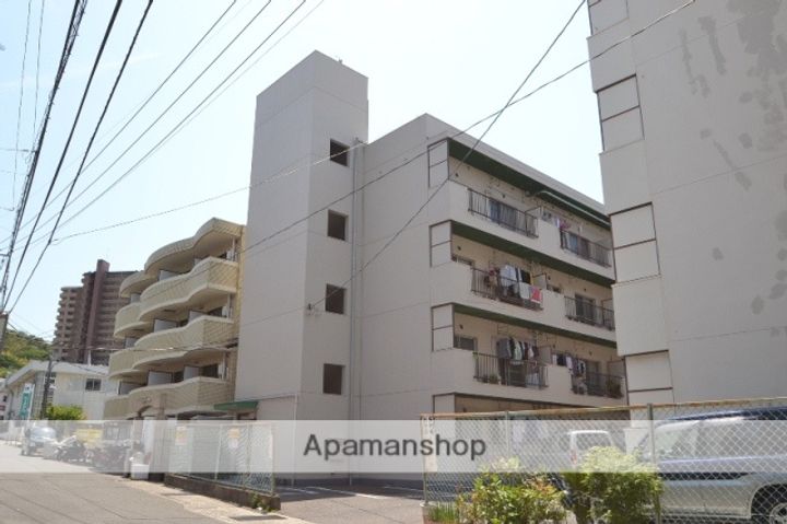 広島県安芸郡府中町柳ケ丘の賃貸マンションの外観