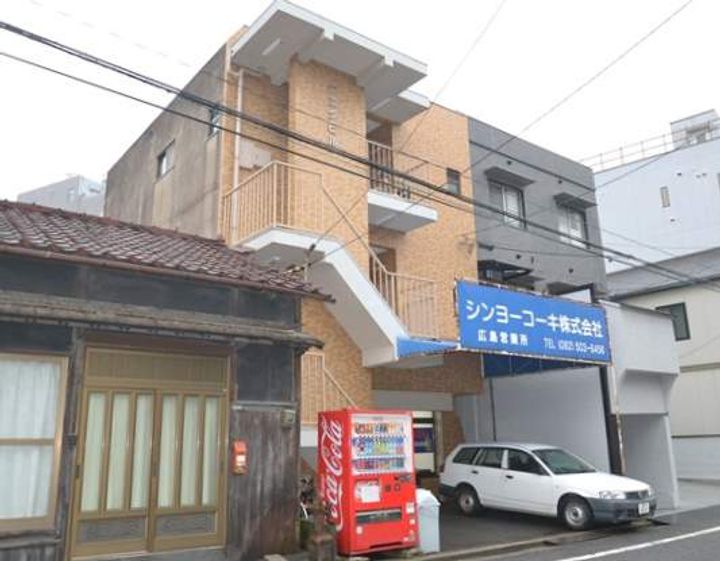 広島県広島市中区広瀬北町の賃貸マンションの外観