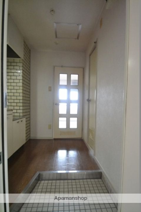 第3松岡ビルの玄関