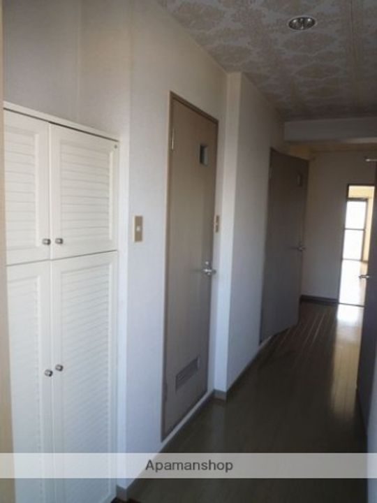 イーストプレインの玄関