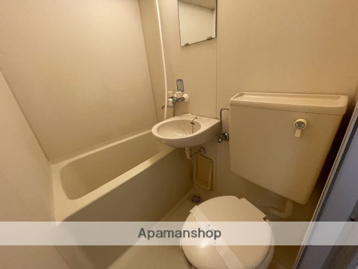 ワイアンドワイ宝町ビルの風呂