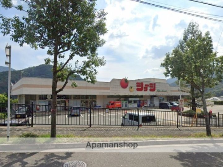 平岩ビルの周辺