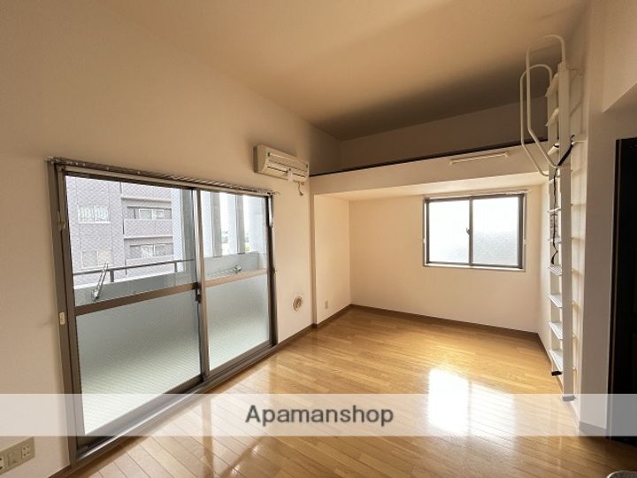 GRANXIA井口の居間