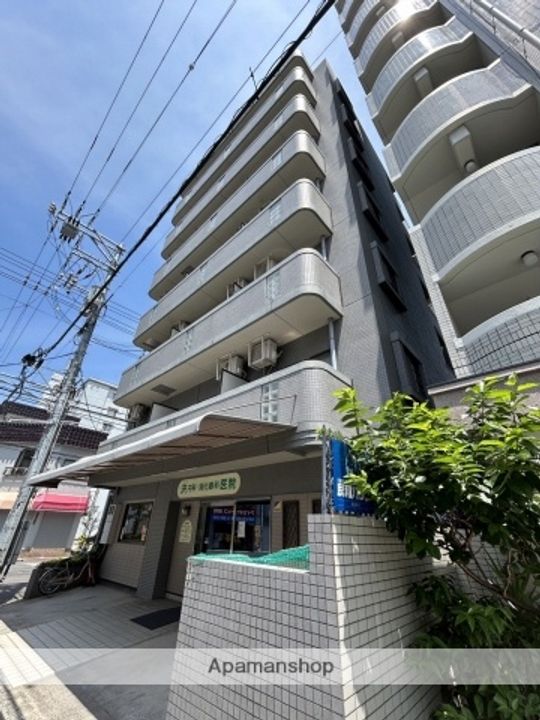 M CITYの外観