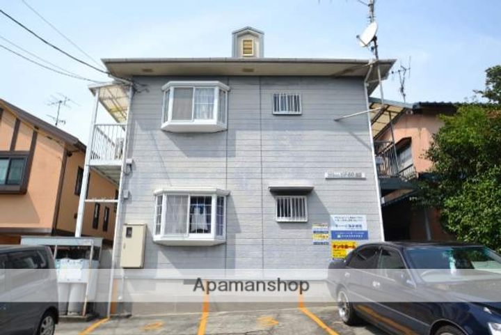 コーポ船越の外観