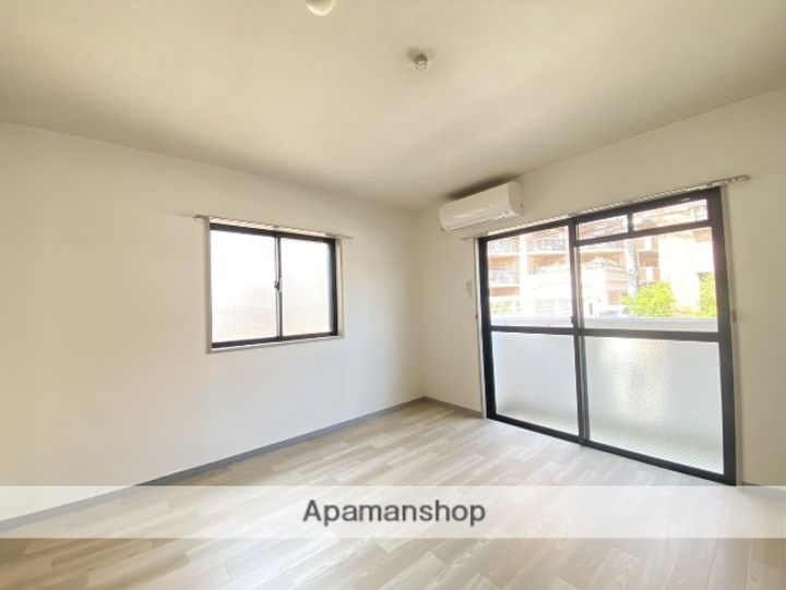 プロスパーヤマモトの内装