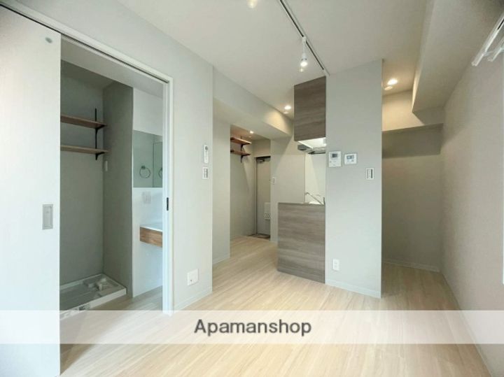 D−RESOOT.EASTの内装