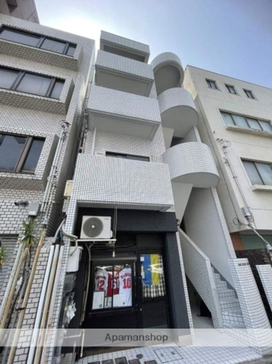 D−RESOOT.EASTの外観