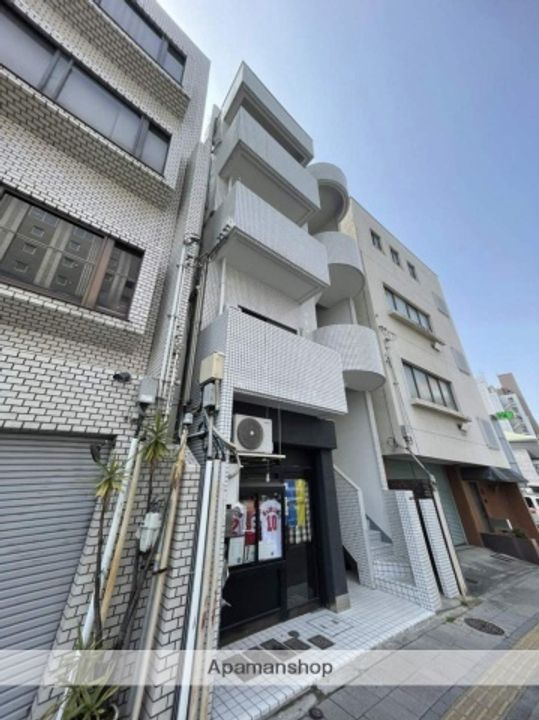 D−RESOOT.EASTの外観