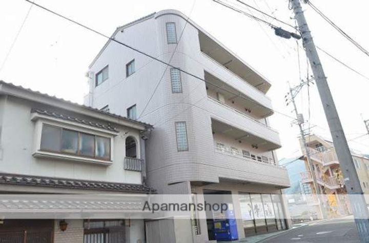 フェリーチェ大町駅前の外観