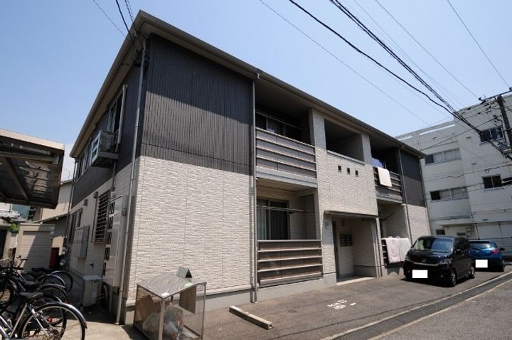 フォレストコートの外観