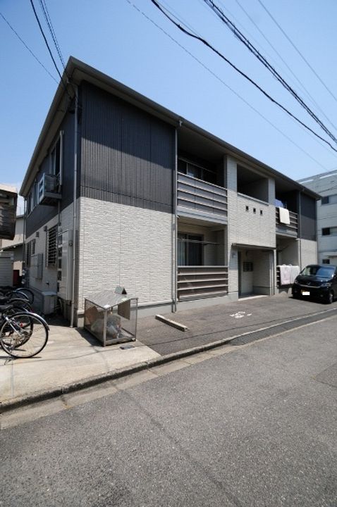 フォレストコートの外観