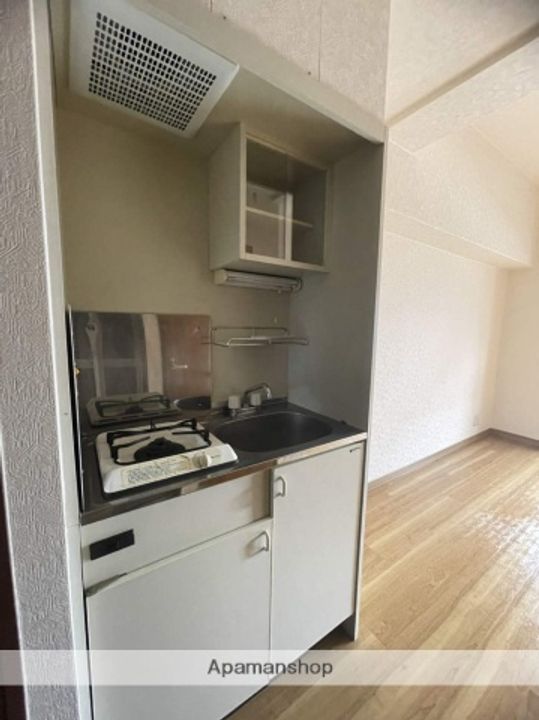 益井ビルのキッチン