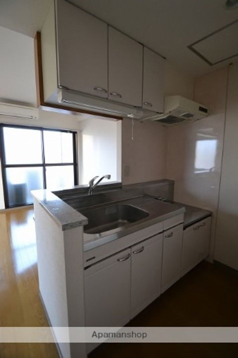 家納喜本川館のキッチン