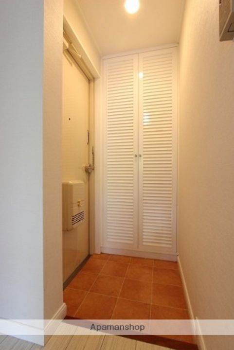 アクアビュー東観音の玄関