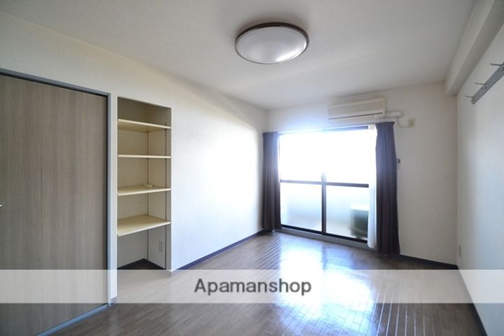 TOUR DE L’AUBEの内装