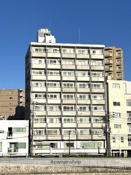 鷹野橋マンションの外観