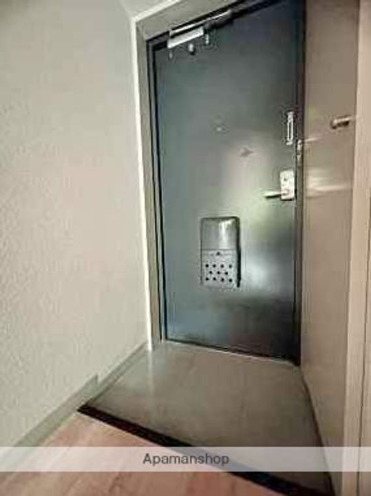 カメイファイブの玄関