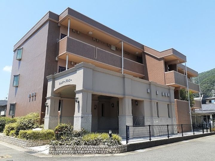 カレント.タウニーの外観