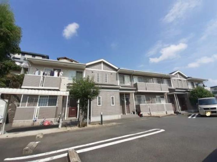 メープル焼山 Cの外観