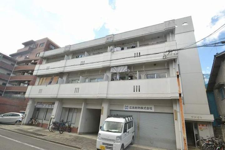 竹原ビル204号室の外観