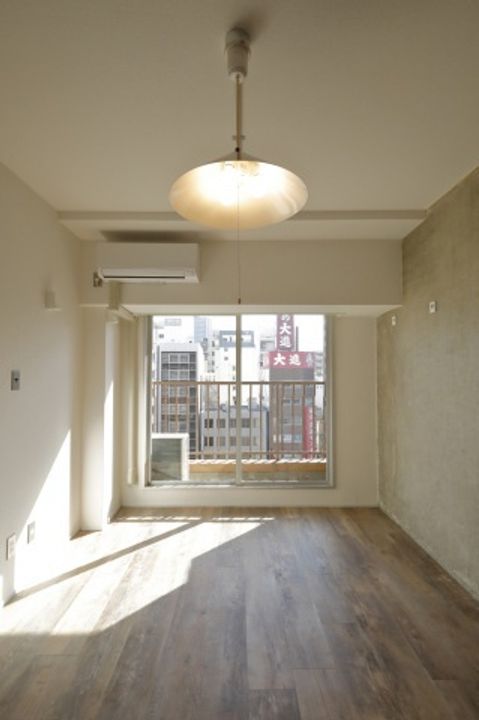 ヴェル八丁堀1015の居間