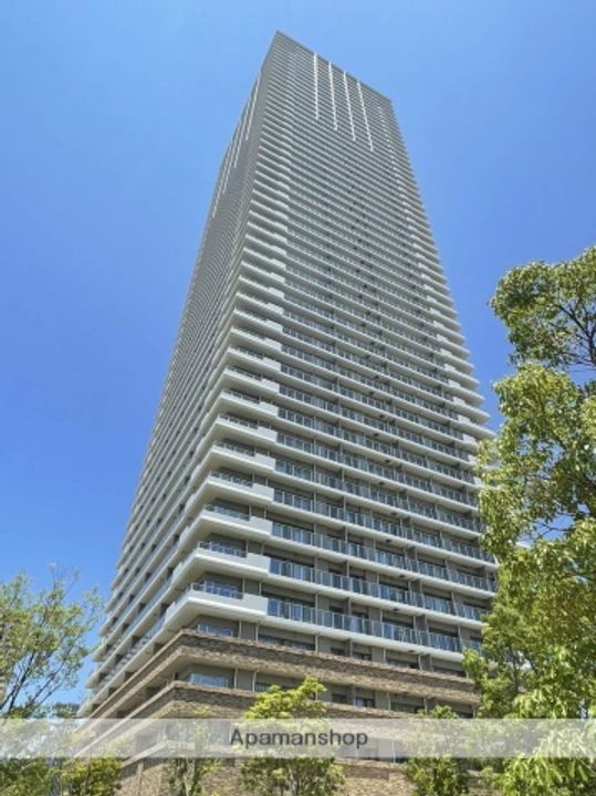 HITOTO広島 THE TOWERの外観