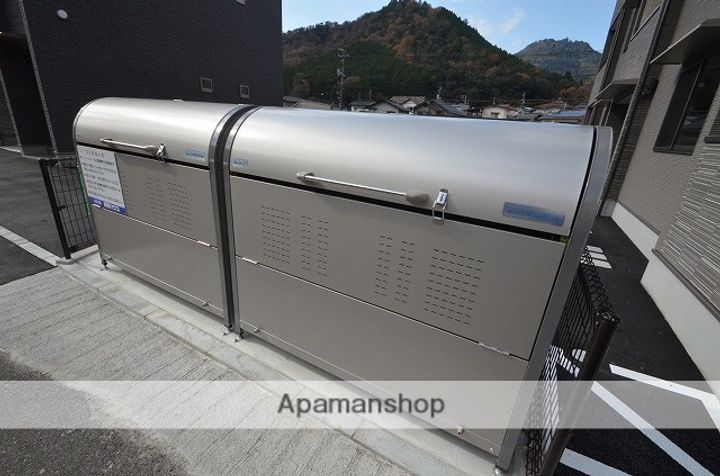 LUQRAS可部Aの内装