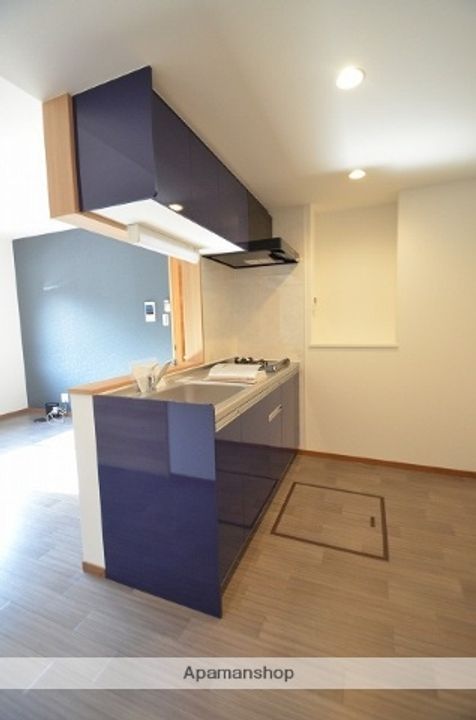 LUQRAS可部Aの内装