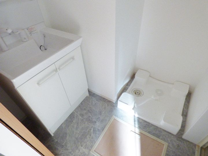 GREENHILL HATSUKAICHI106号室の内装