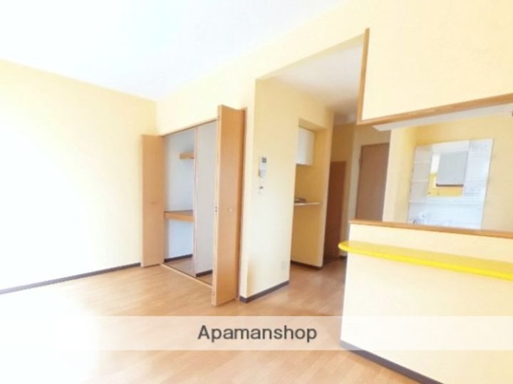 ファイブヒルズの居間