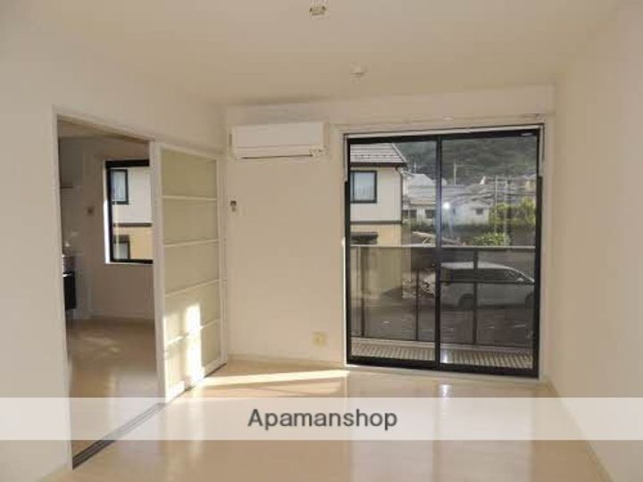 カーサ焼山中央 B棟の内装