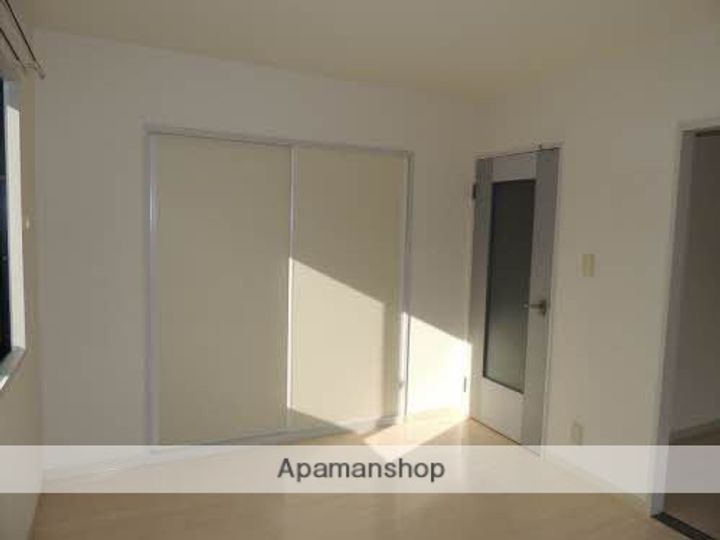 カーサ焼山中央 B棟の内装