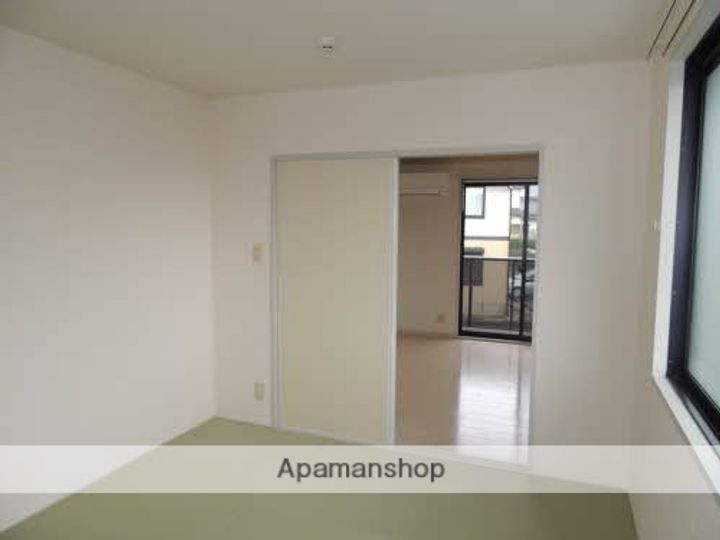 カーサ焼山中央 B棟の内装