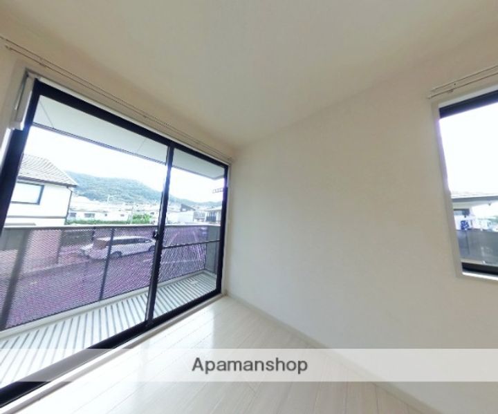 カーサ焼山中央 B棟の内装