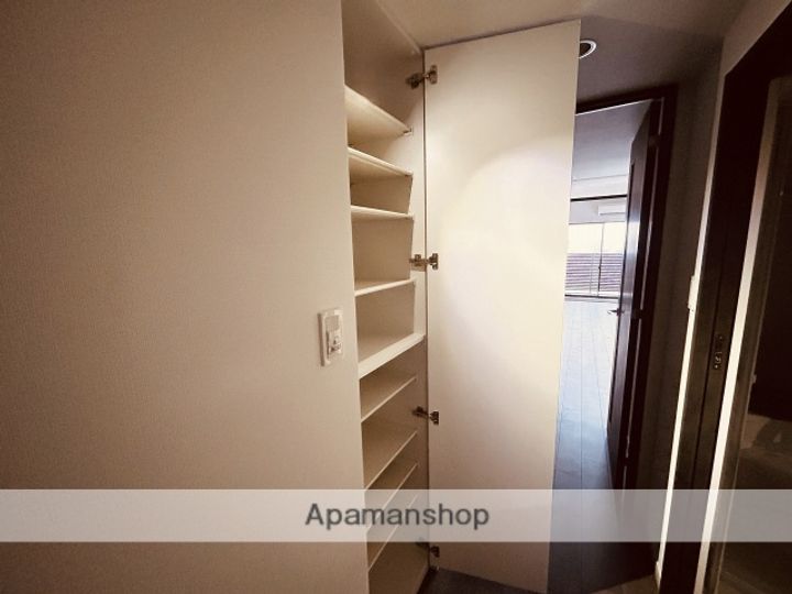 S-RESIDENCE空港通りawesomeの内装