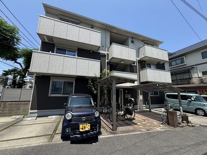 フェーレス翠町の外観