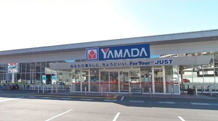 ラ・リーマBの周辺