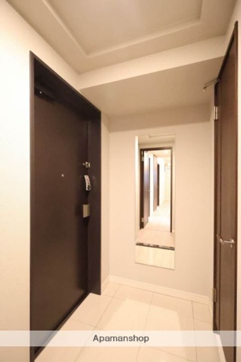 シャーメゾンステージ中央通りの玄関