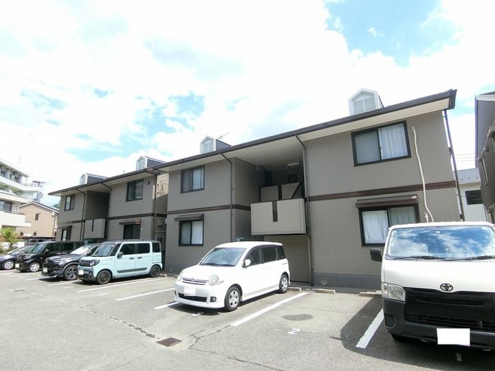 クレエルKB棟の外観