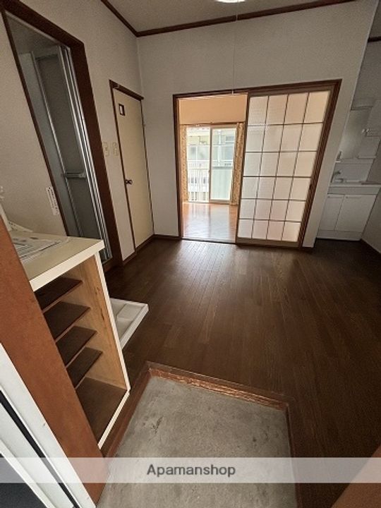 フローレンス1番館の玄関