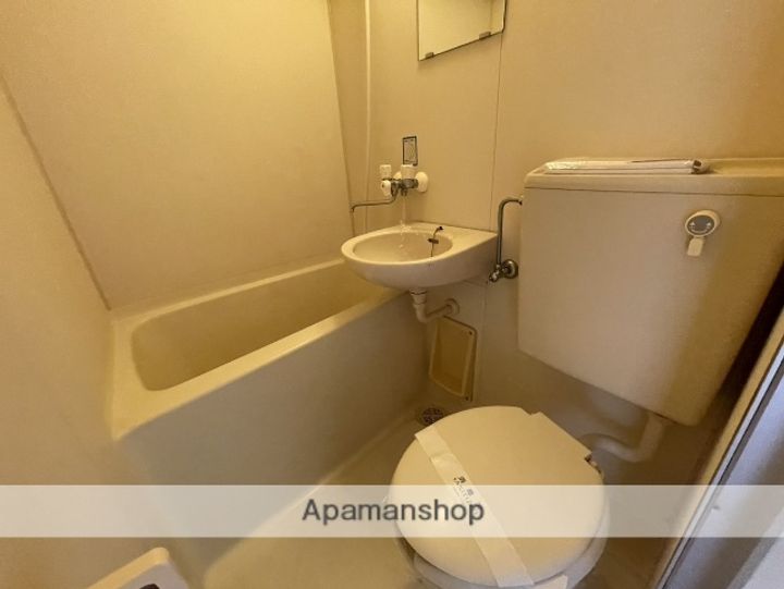 ワイアンドワイ宝町ビルの風呂