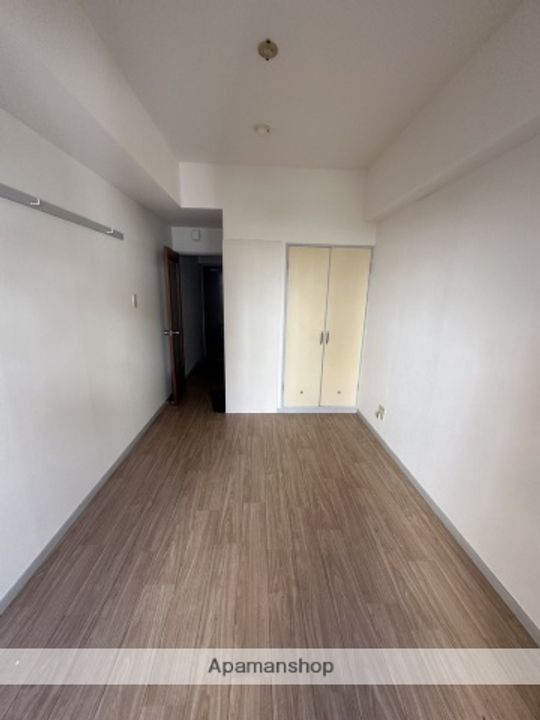 ワイアンドワイ宝町ビルの内装