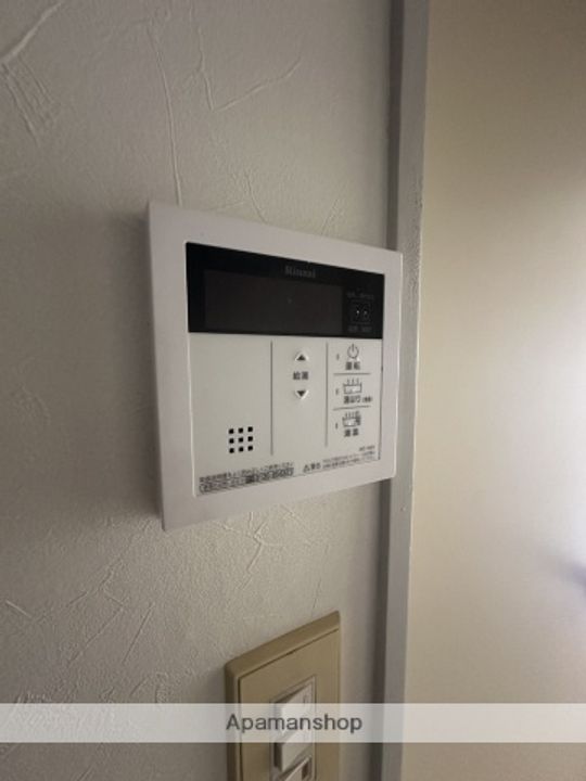 ワイアンドワイ宝町ビルの内装