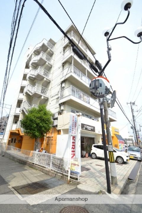 ヒロシマKSビルの外観