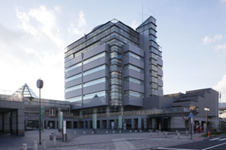 マリンハイツ B棟の周辺