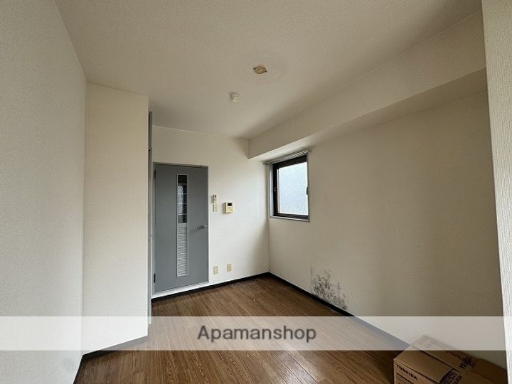 エトノ空港通りの居間